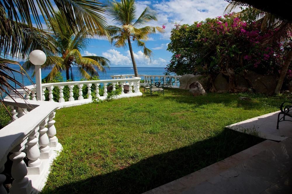 Sunset Beach Hotel Glacis  Buitenkant foto