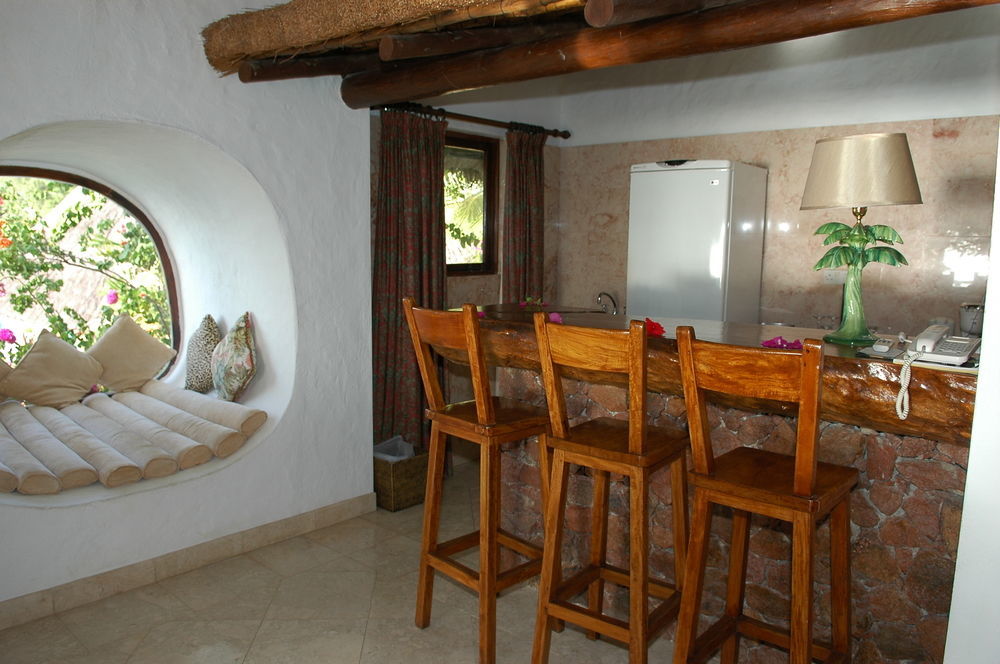 Sunset Beach Hotel Glacis  Buitenkant foto