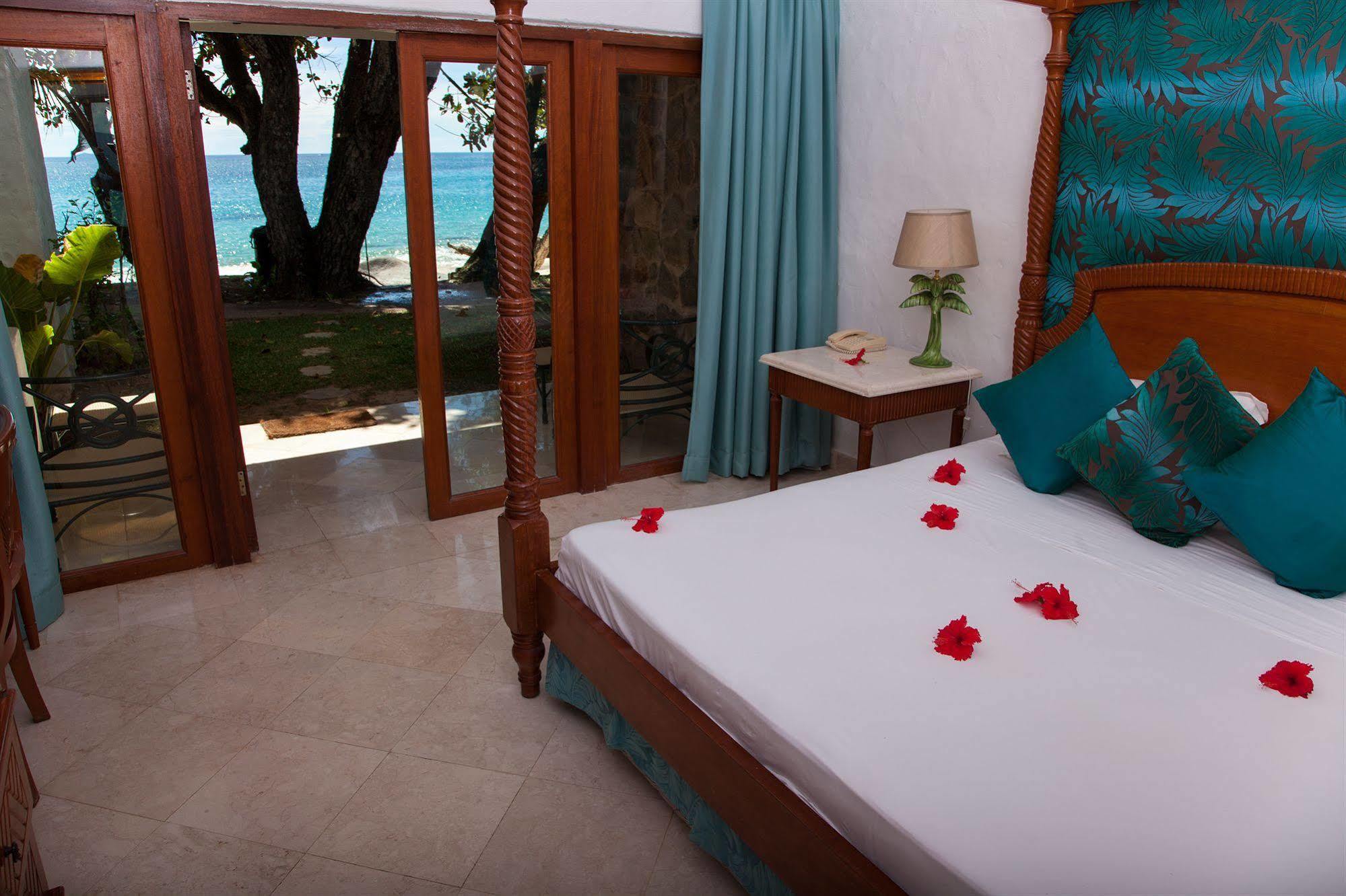Sunset Beach Hotel Glacis  Buitenkant foto