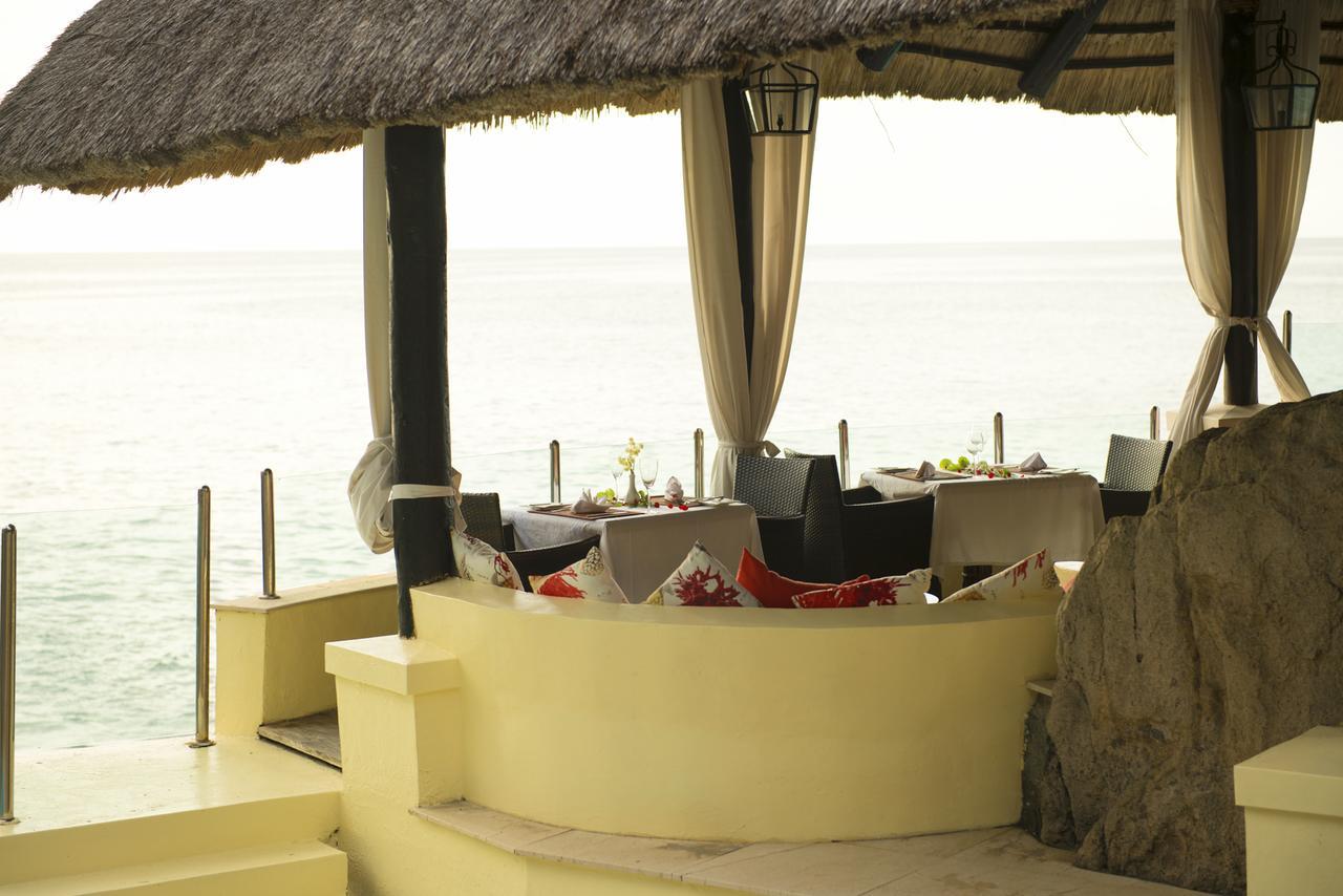 Sunset Beach Hotel Glacis  Buitenkant foto