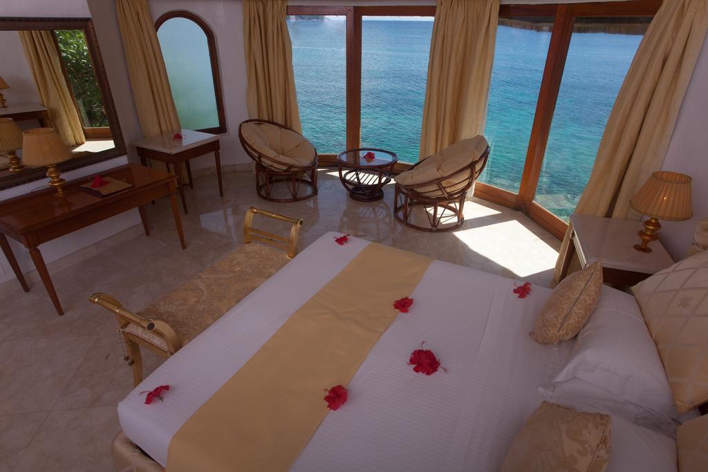 Sunset Beach Hotel Glacis  Buitenkant foto