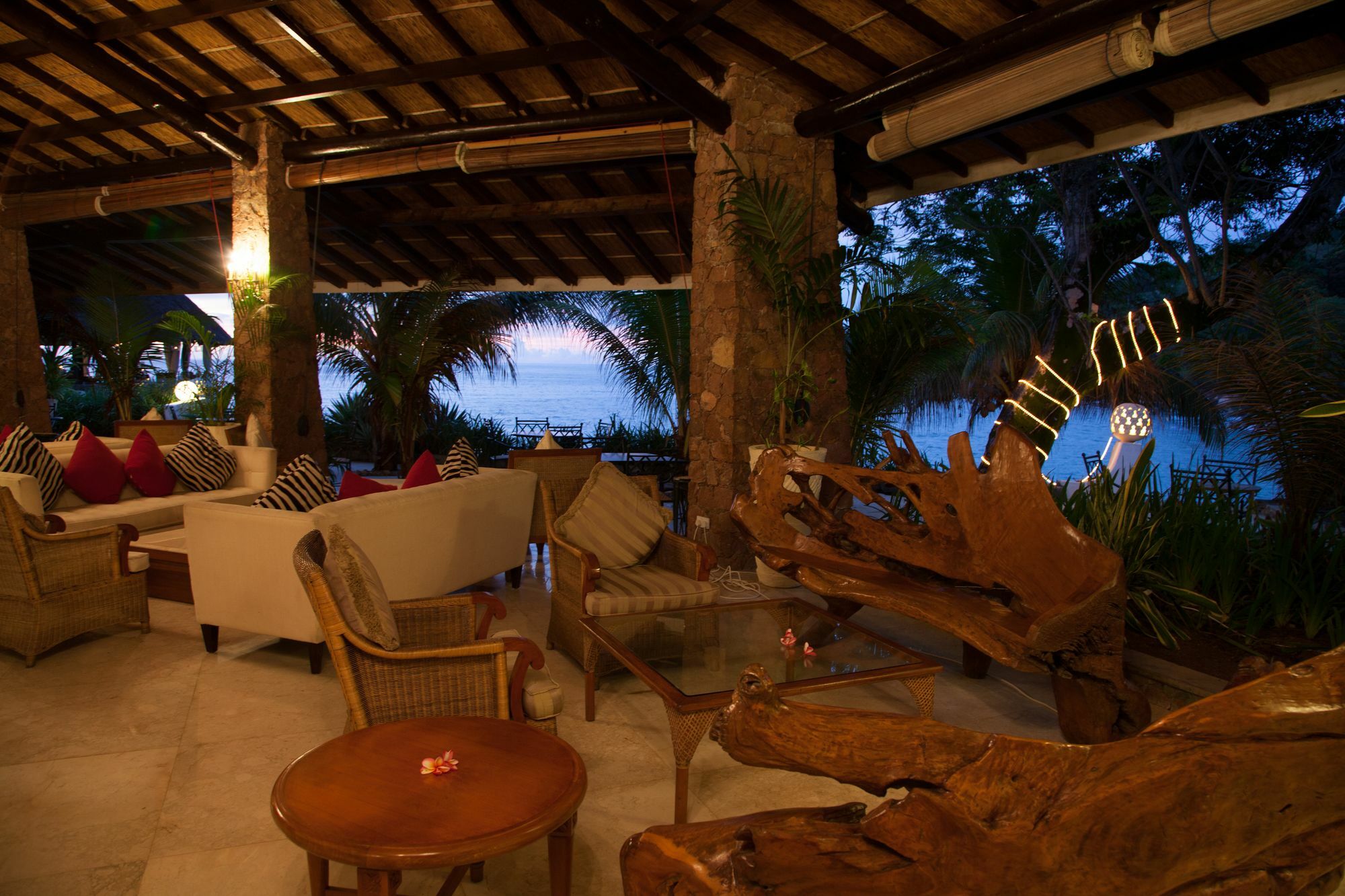 Sunset Beach Hotel Glacis  Buitenkant foto